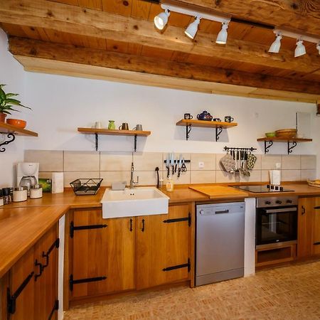 Beautiful Cottage With Heated Pool For 22 Ppl Plaski Bagian luar foto