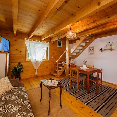 Beautiful Cottage With Heated Pool For 22 Ppl Plaski Bagian luar foto