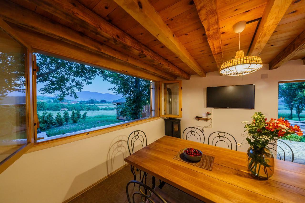 Beautiful Cottage With Heated Pool For 22 Ppl Plaski Bagian luar foto